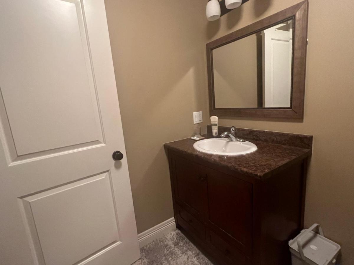 Cozy And Stylish Entire Suite In 哈利法克斯 外观 照片