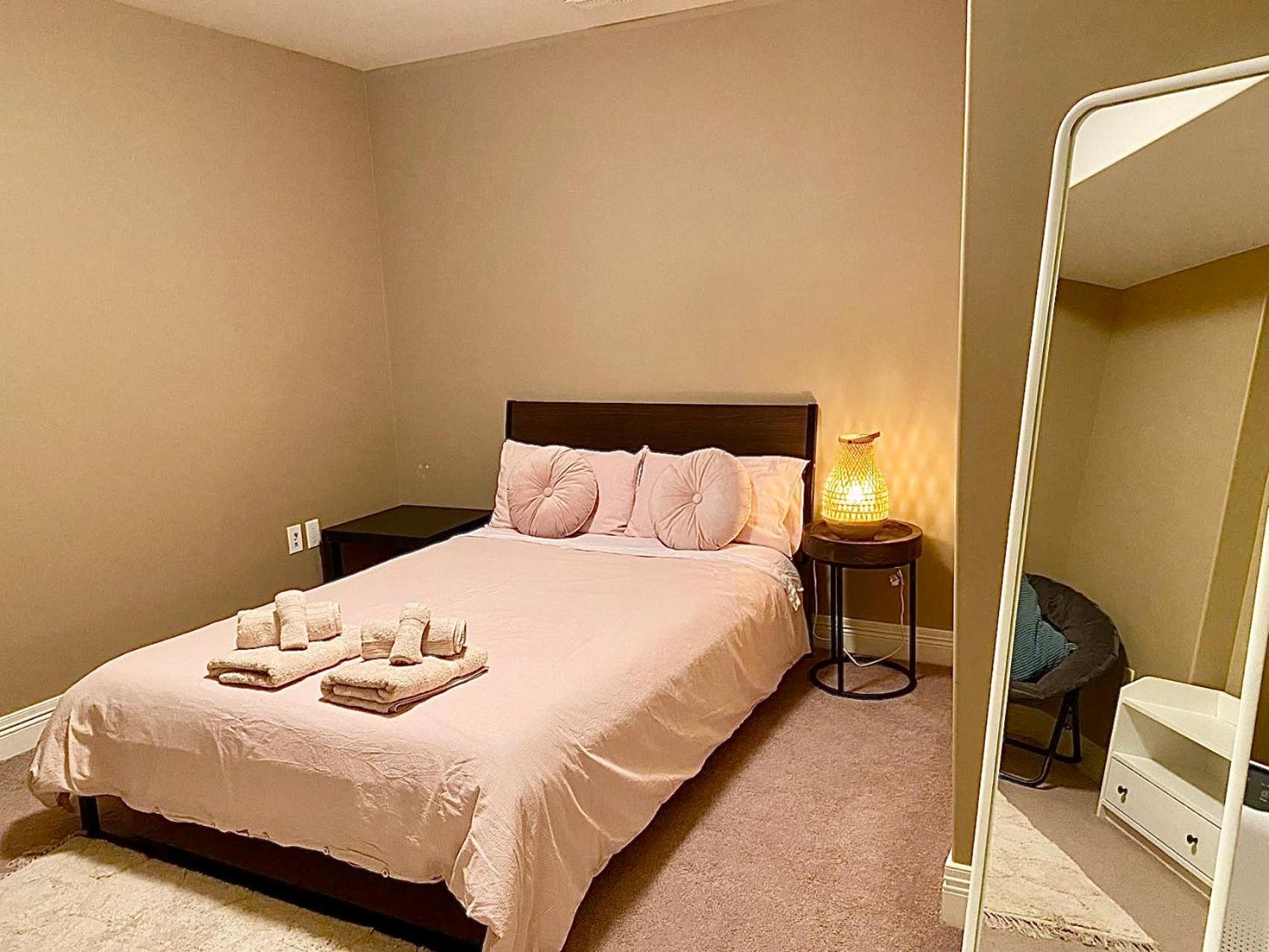 Cozy And Stylish Entire Suite In 哈利法克斯 外观 照片